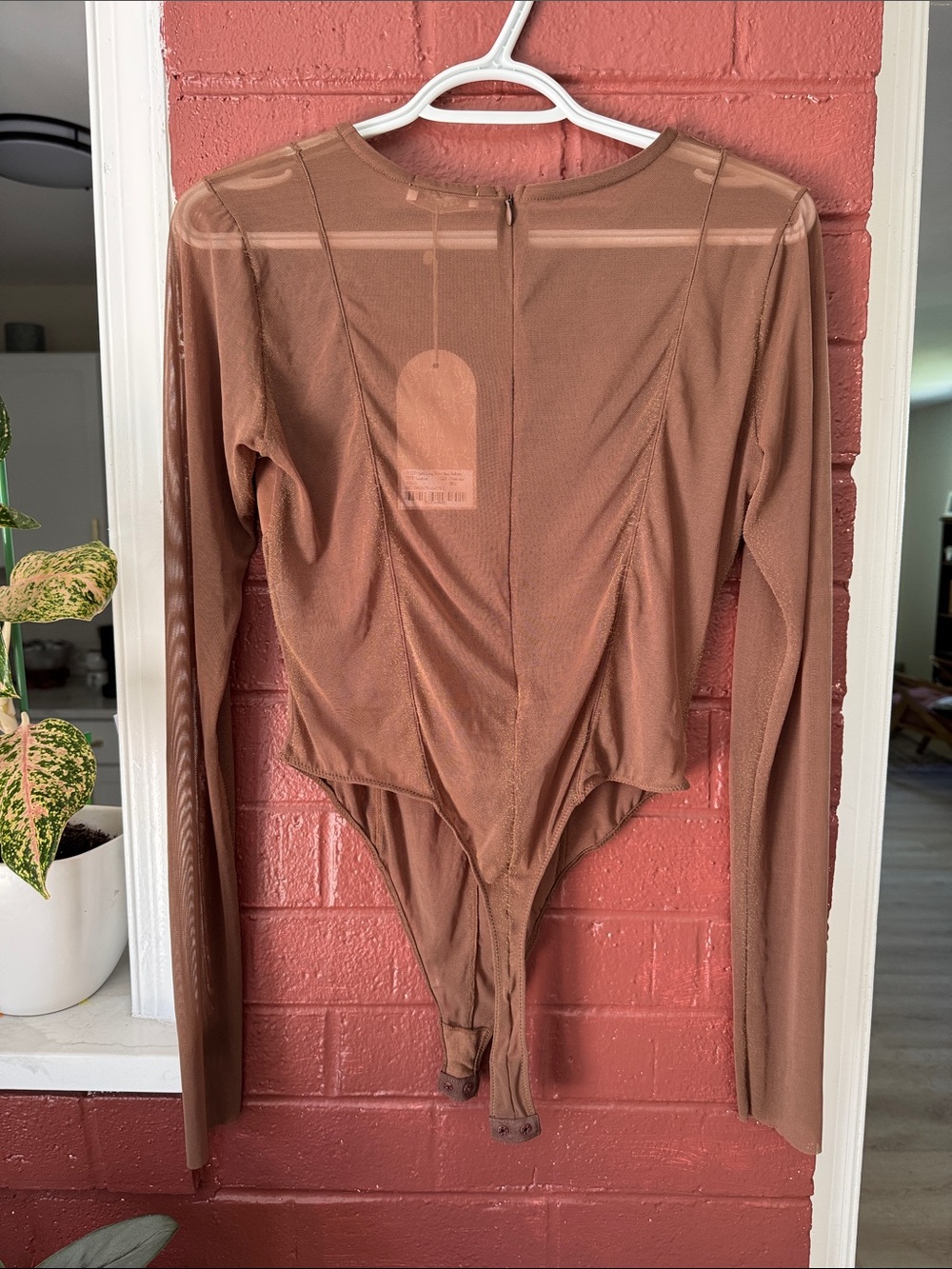 Meshki NWT Chocolate Tarna Long Sleeve Mesh Bodysuit L - Picture 7 of 9